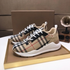 Burberry Low Shoes